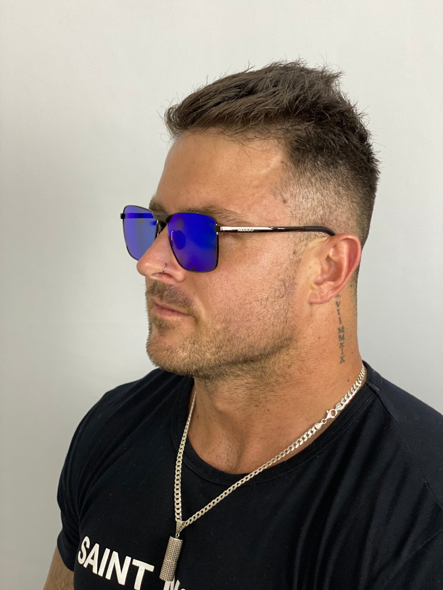 Maximus Gun Metal / Blue Sunglasses